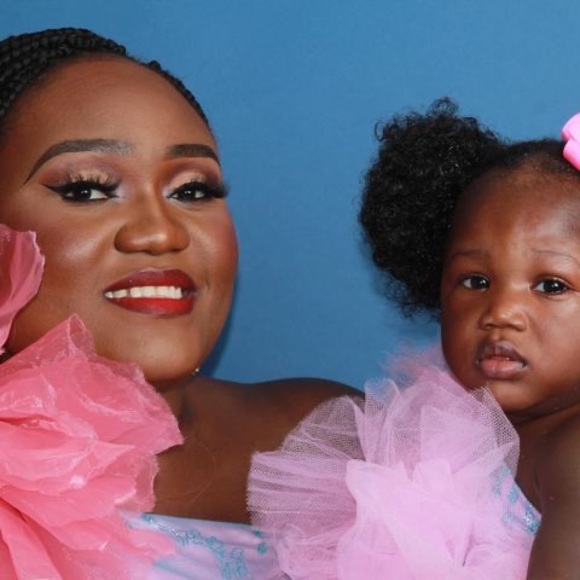 Meet your Posher, Christie - Picture 1 of 1